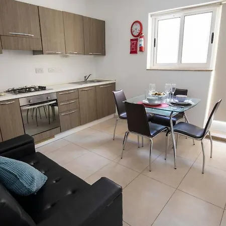 Strand 6 Sliema