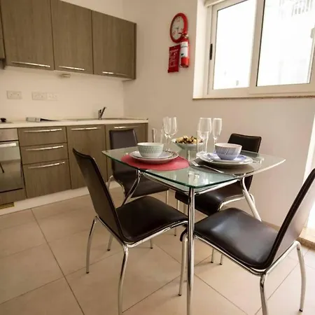 Strand 6 Apartment